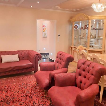 Grosse Wohnung Naehe Zentrum Wenen Buitenkant foto