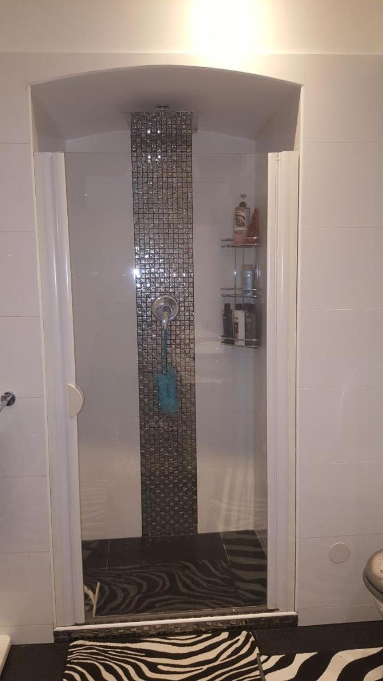 Grosse Wohnung Naehe Zentrum Wenen Buitenkant foto
