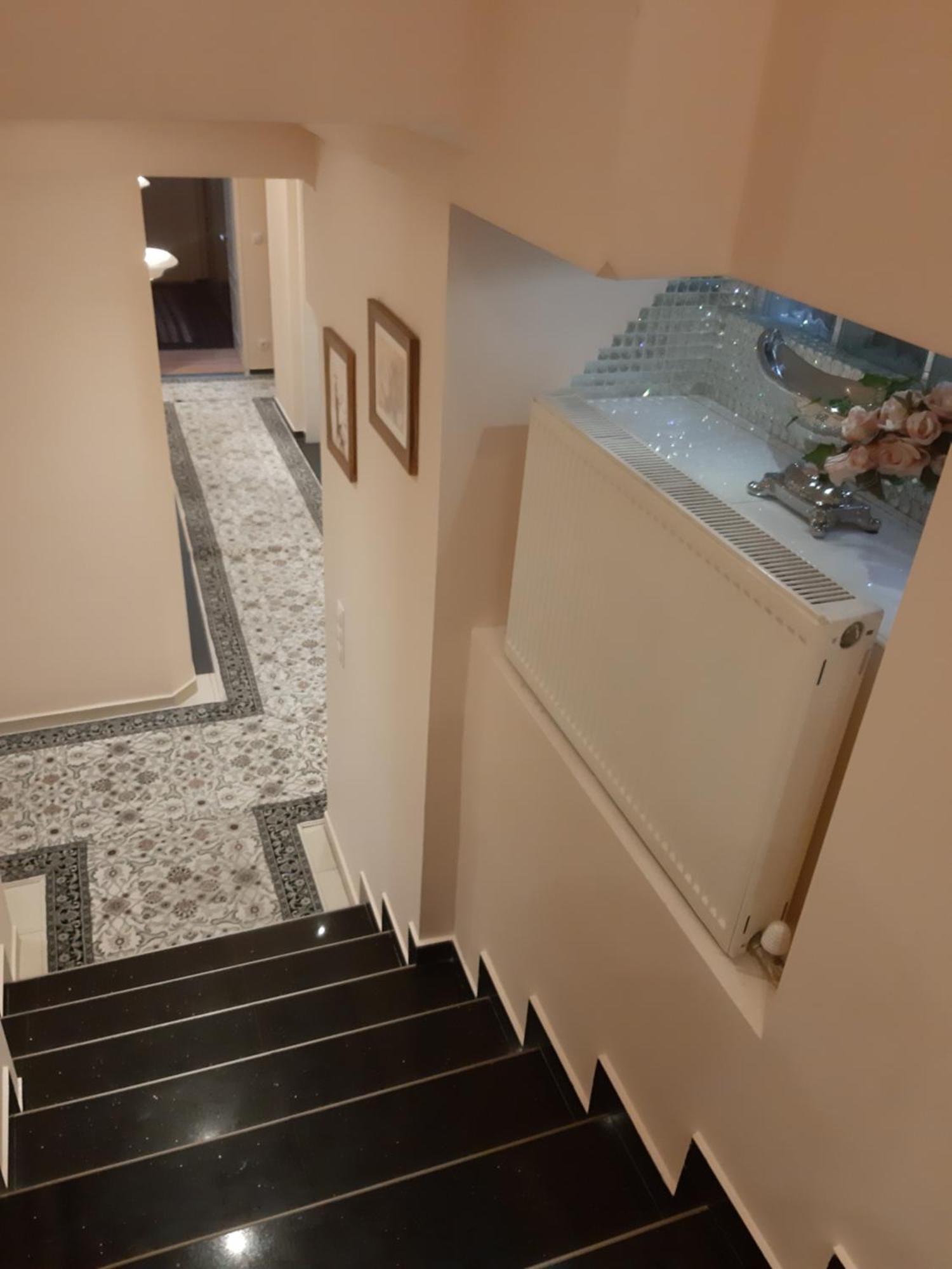 Grosse Wohnung Naehe Zentrum Wenen Buitenkant foto
